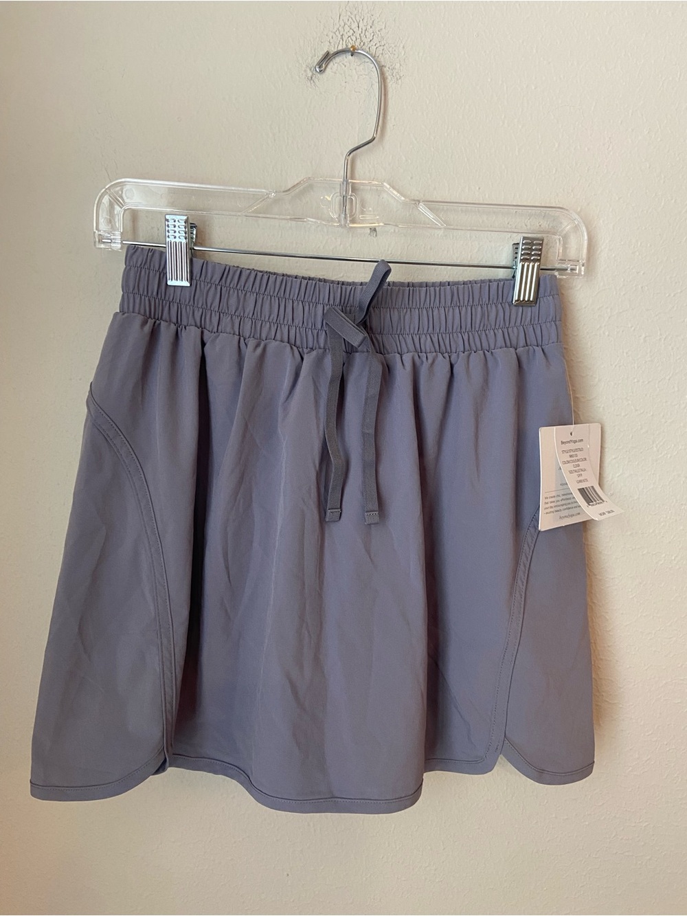 NWT Beyond Yoga Stretch Woven In Stride Lined Skort Gray Size Small Athletic Ten - Picture 3 of 6